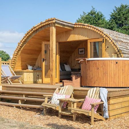 Barnhorn Glamping Villa Hooe Bagian luar foto