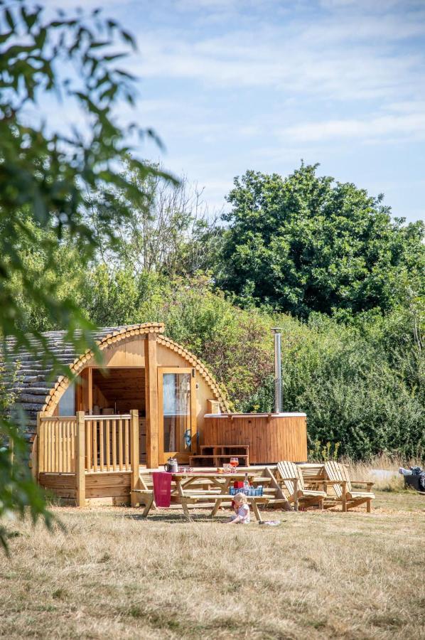 Barnhorn Glamping Villa Hooe Bagian luar foto