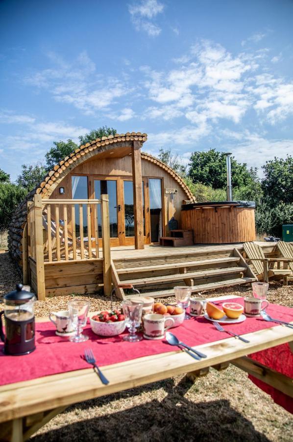 Barnhorn Glamping Villa Hooe Bagian luar foto